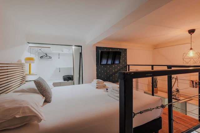 コンフォータブル デュプレックス イン ザ ハート オブ パリ!