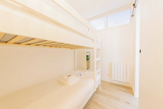 スペーシャス アパートメント - 2ベッドルーム/6人 - ピガール - ソピ