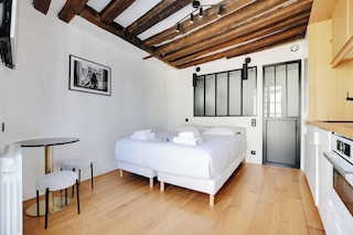 クワイエット スタジオ フォー 2 ピープル - ル マレ