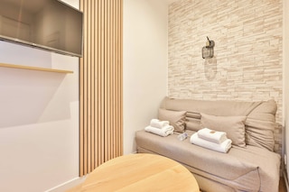 コージー スタジオ イン ザ ハート オブ ザ 9th アロンディスモン