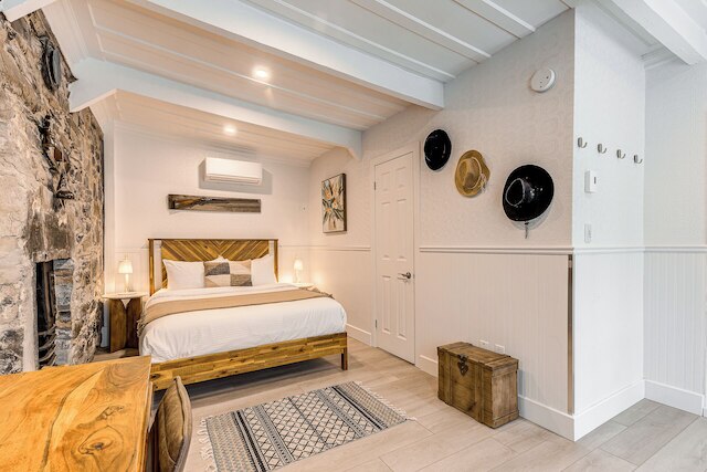 ゴージャス 3 ベッドルーム 2 フロア オールド タウンハウス