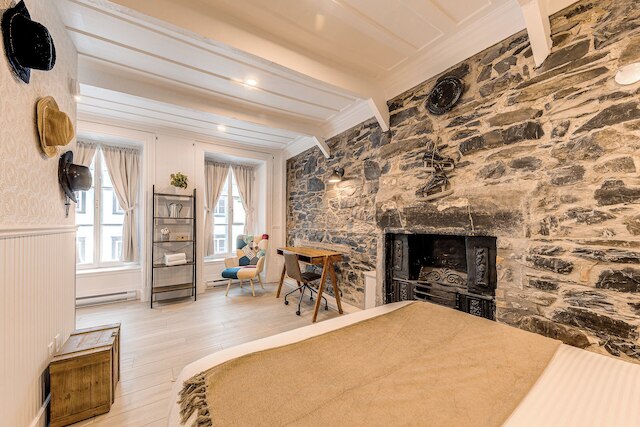 ゴージャス 3 ベッドルーム 2 フロア オールド タウンハウス