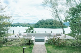 HOTEL＆湖邸 艸花