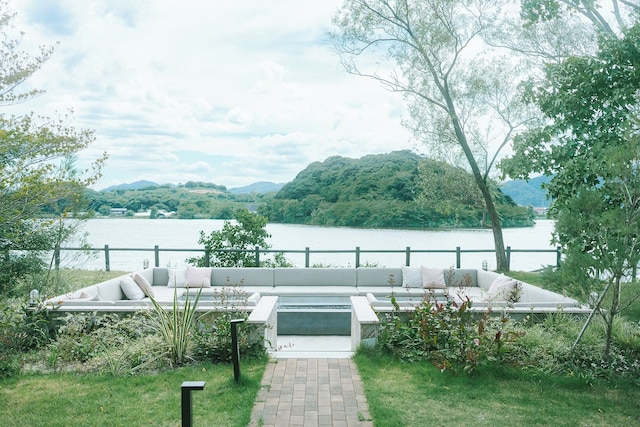 HOTEL＆湖邸 艸花