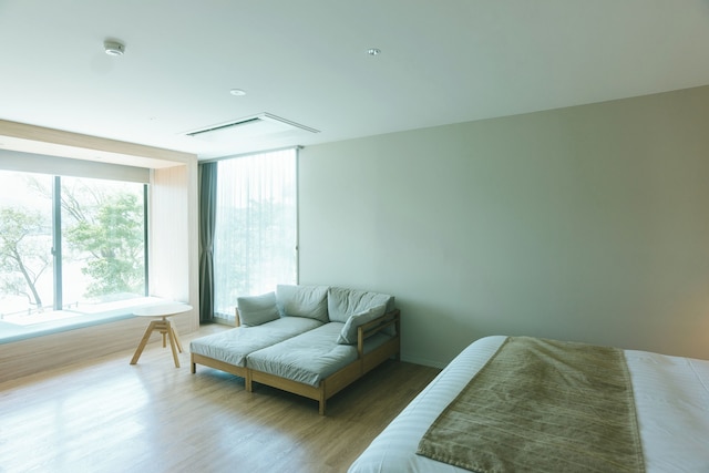 HOTEL＆湖邸 艸花