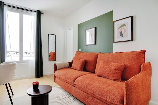 モダン スタジオ フォー 2 ピープル