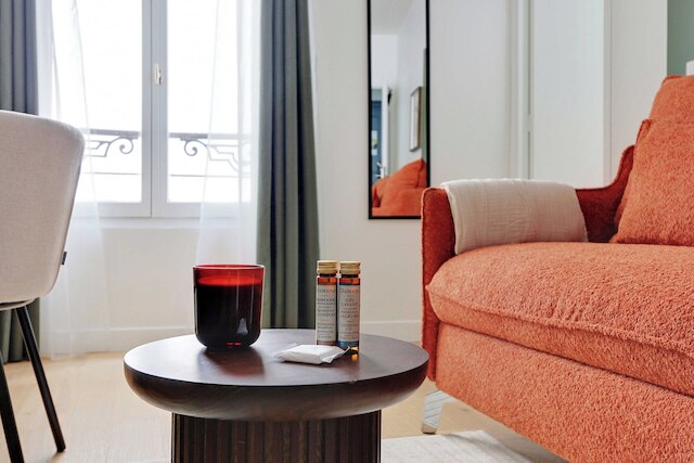 モダン スタジオ フォー 2 ピープル