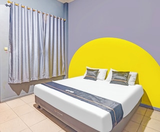 コレクション O タナ アバン ニア スタシウン タナ アバン フォーマリー ホテル ビモ スリピ