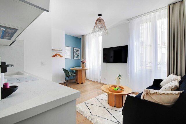 スイート スタジオ フォー 2 パーソンズ - クリニャンクール