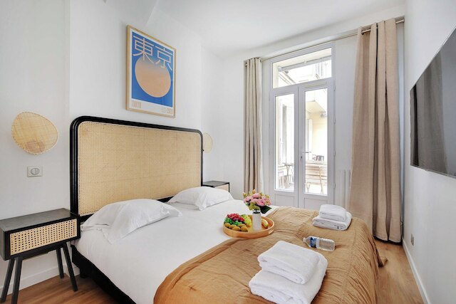 スペーシャス アパートメント ウィズ 2 ルームズ