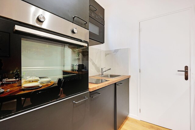 プライベート テラス アパートメント -1ベッドルーム/ 6p-サクレ・クール