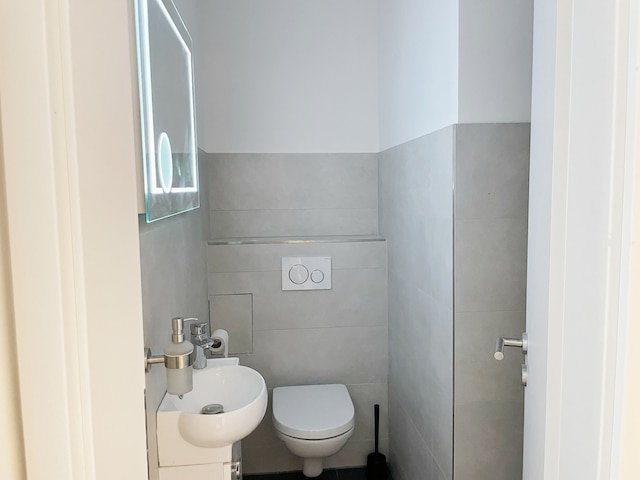 アパートメント イン グーター ラーゲ ツァー インネンシュタット