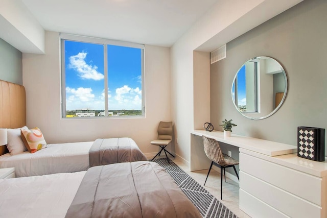 スペーシャス 2 ベッドルーム アパートメント