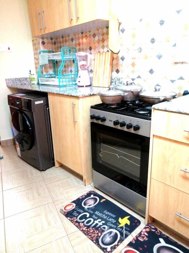 ラックス スイーツ キャピタル ハイツ アパートメンツ