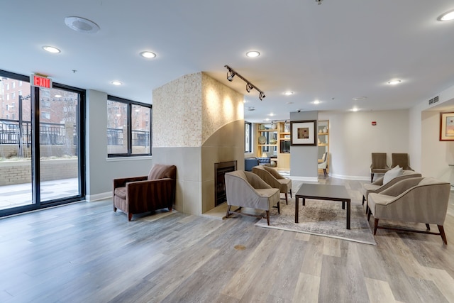 コージー アパートメント ニア ボールストン メトロ