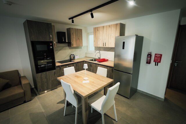 スティル リトリート