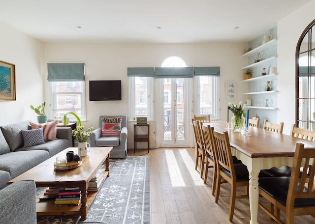 サニー ルーフテラス バロンズコート スリープス 4-6