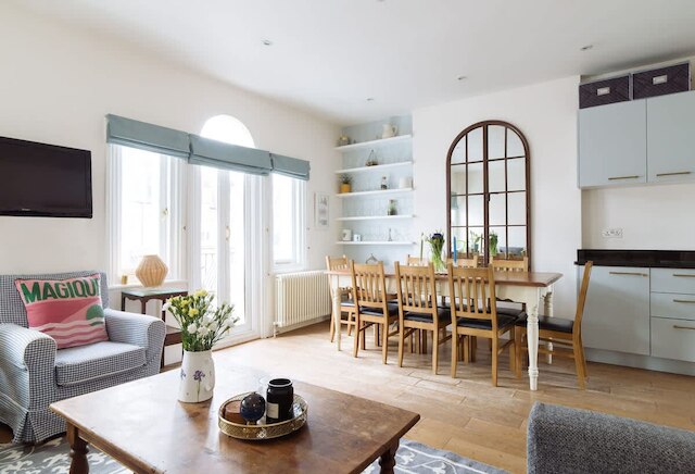 サニー ルーフテラス バロンズコート スリープス 4-6