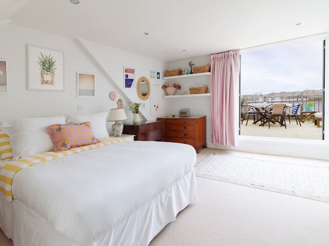 サニー ルーフテラス バロンズコート スリープス 4-6