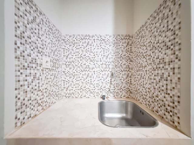 グッド ディール アンド コンフィ スタジオ (ノー キッチン) マタラム シティ アパートメント