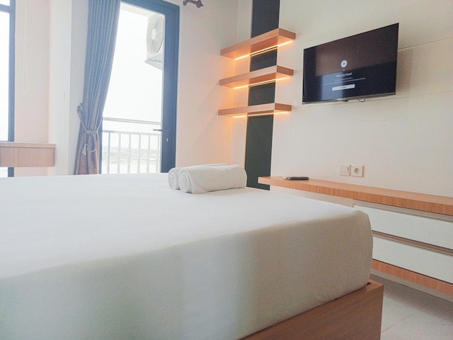 モダン アンド グッド スタジオ アット デルフト チプトラ マカッサル アパートメント