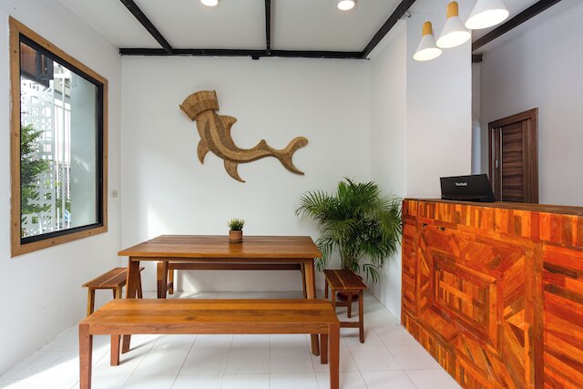 コンフィ コーナー ホテル