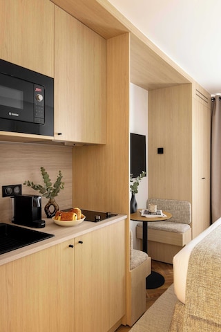 レジデンス パリ リヨネ