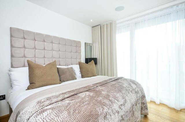 チャーミング 3 ベッドルーム アパートメント イン セントラル ロンドン