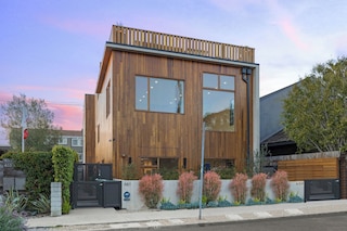 シーダー ロフト ヴィラ