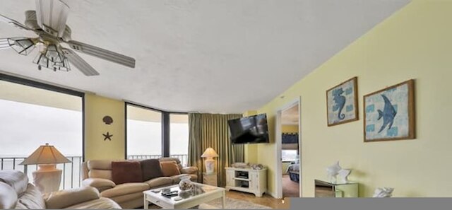 ビーチフロント 3 ベッド コンド デイトナビーチショアーズ FL