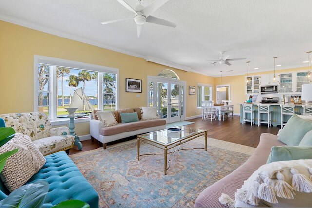 ウォーターフロント 4 ベッド ハウス デイトナビーチ FL