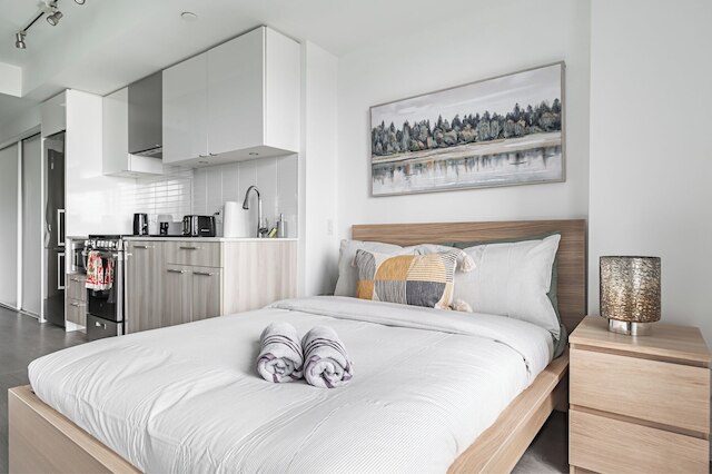 RS スイーツ - イートン センター