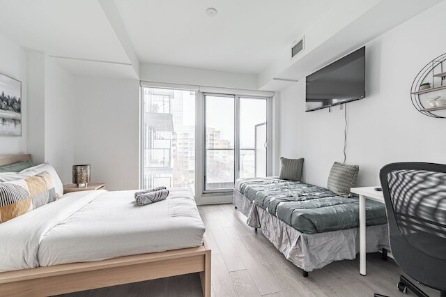 RS スイーツ - イートン センター