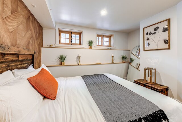 マジェスティック 3 ベッドルーム デザイナー アパートメント