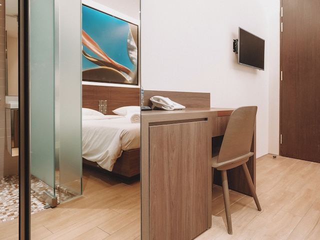 A オテル ブギス 11アワーズ ステイ フロム 8PM トゥ 9AM