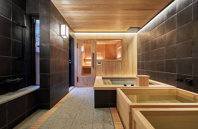 泉ヶ谷 工芸ノ宿 和楽