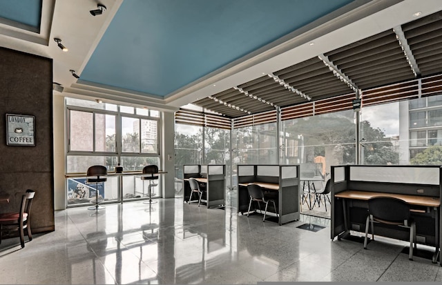 ビューティフル アンド コンフォータブル ルーフトップ スイート