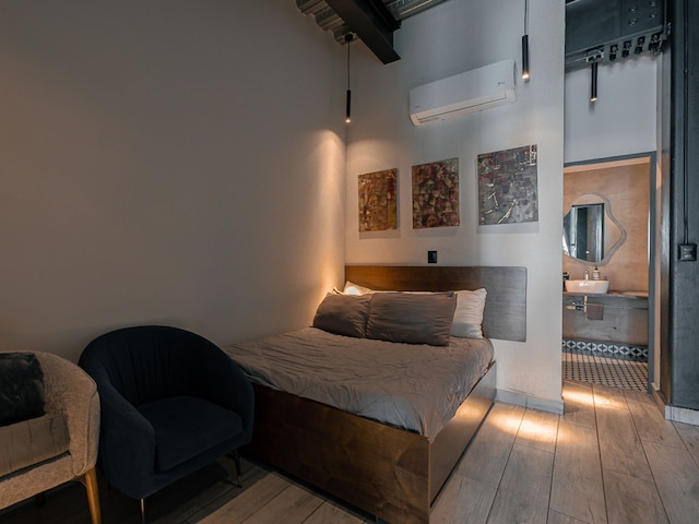 ザ パーム ロフト モダン コンフォート ウィズ ア フリー エクイップド キッチン