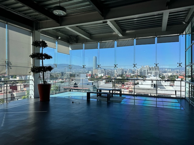 ザ フラミンゴ ルーフトップ スイート ユニーク デザイン イン ア セントリック ロケーション