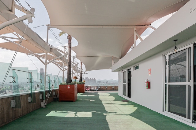 ザ フラミンゴ ルーフトップ スイート ユニーク デザイン イン ア セントリック ロケーション