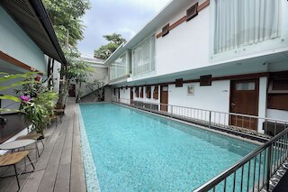 エマキ ブミ シンガー