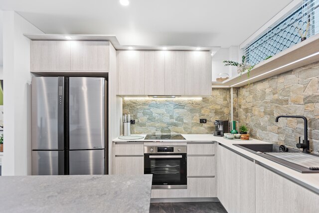 モダン アパートメント ウィズ エスプラネード ビューズ