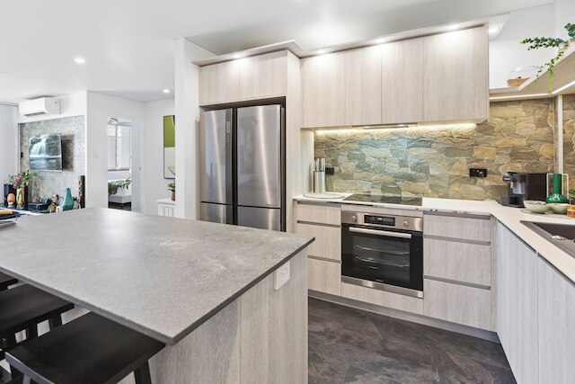 モダン アパートメント ウィズ エスプラネード ビューズ