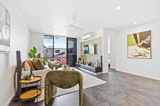 モダン アパートメント ウィズ エスプラネード ビューズ