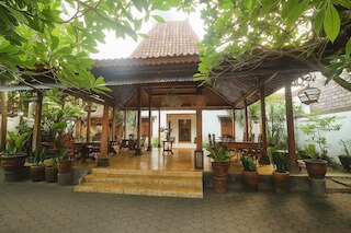 ザ マンコロ オテル バイ シネルギ