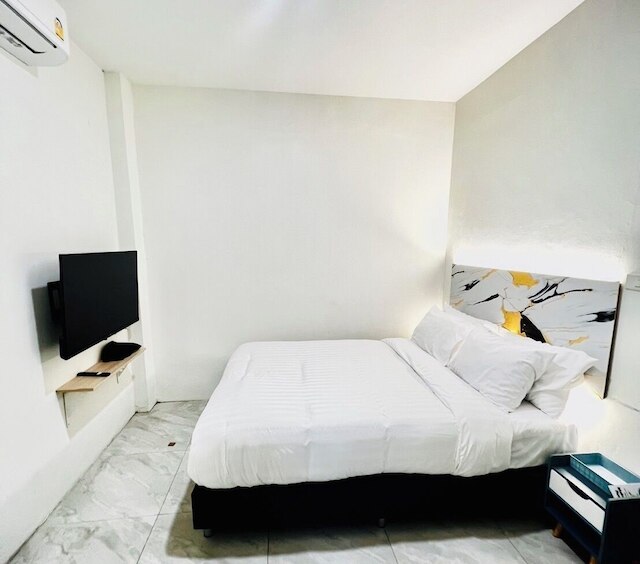 PJ ホステル & バー