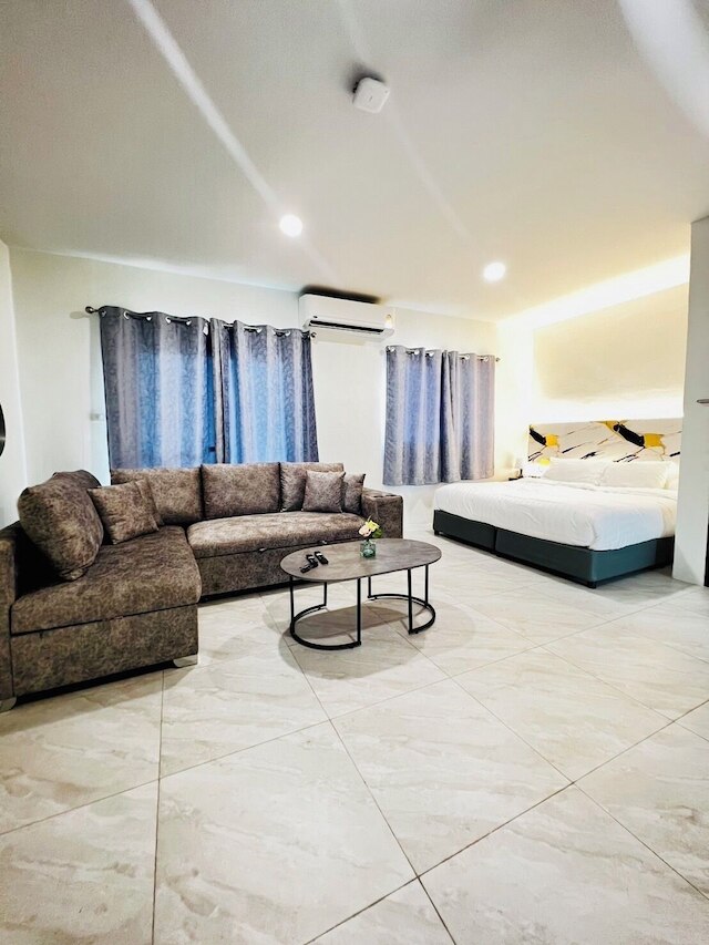 PJ ホステル & バー