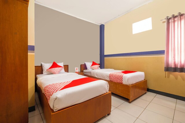 ホテル O リアウ ニア ゲドゥン サテ フォーマリー パトラディサ