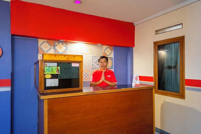 ホテル O リアウ ニア ゲドゥン サテ フォーマリー パトラディサ