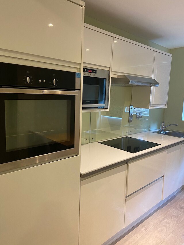 チャーミング ロンドン アパートメント ウィズ ガーデン ビューズ